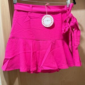 Umgee Women's Fuchsia Mini Skirt With Belt Size Medium NEW